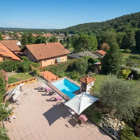 Il Noce @ Cuirone Bed & Breakfast Corgeno