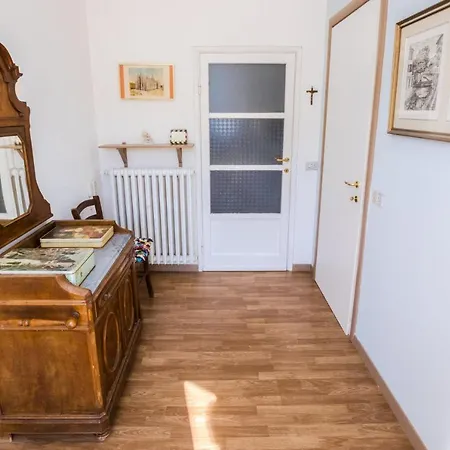 Il Noce @ Cuirone Bed & Breakfast *